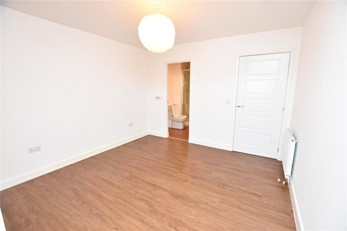 2 Bedroom Flat To Rent In Bothwell Mews, Bothwell Road, Uddingston, Glasgow, G71