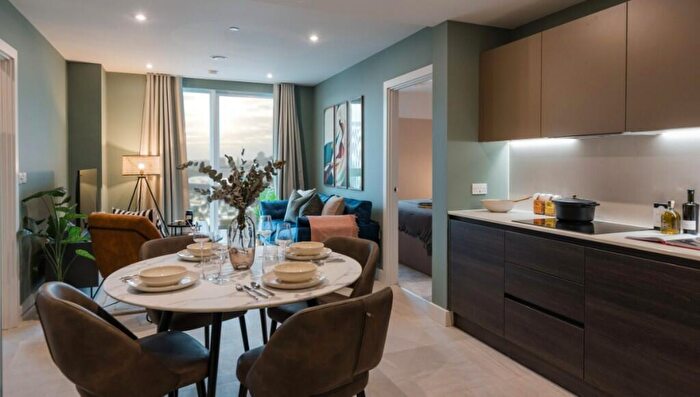 2 Bedroom Flat To Rent In New York Square, Quarry Hill, Leeds, West Yorkshire, LS2