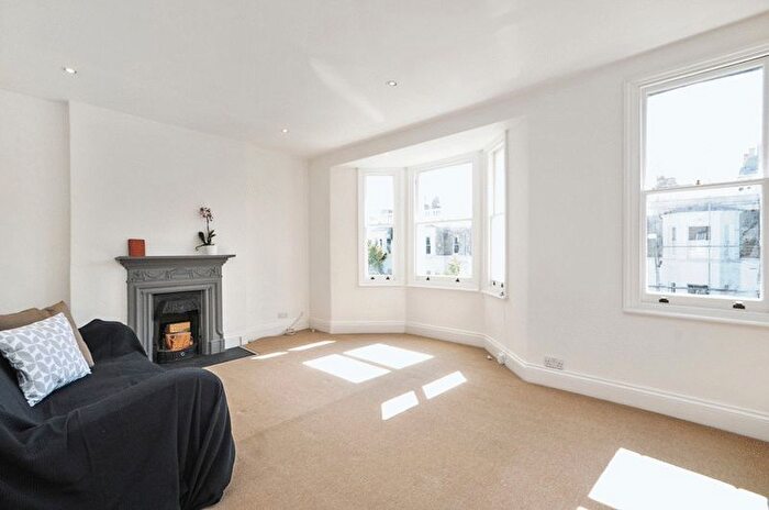 1 Bedroom Flat To Rent In St. Elmo Road, London, W12