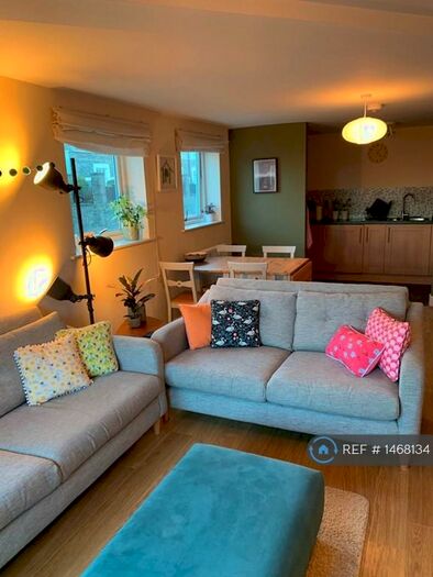 2 Bedroom Flat To Rent In Dirac Road, Bristol, BS7