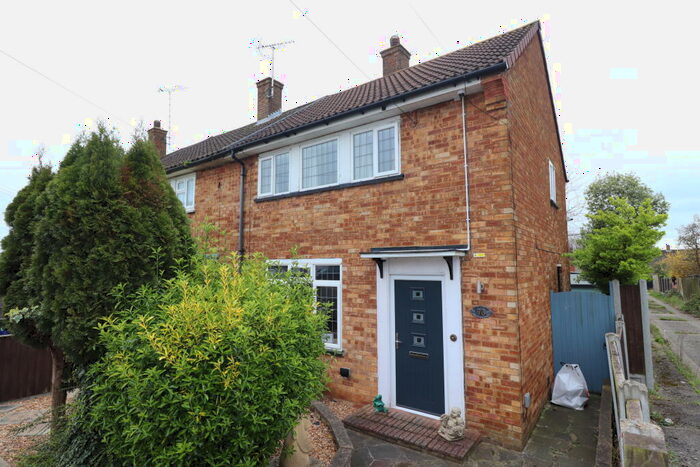 2 Bedroom House To Rent In Hutton, CM13
