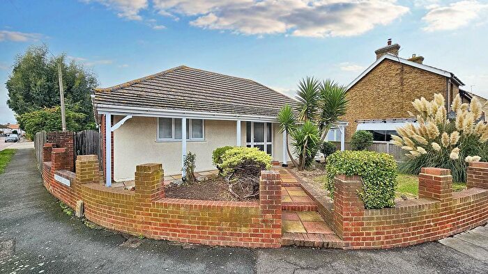 4 Bedroom Chalet For Sale In Sea Street, Herne Bay, CT6