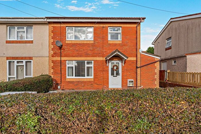 3 Bedroom Semi Detached House For Sale In Elm Street, Pontypridd, CF37