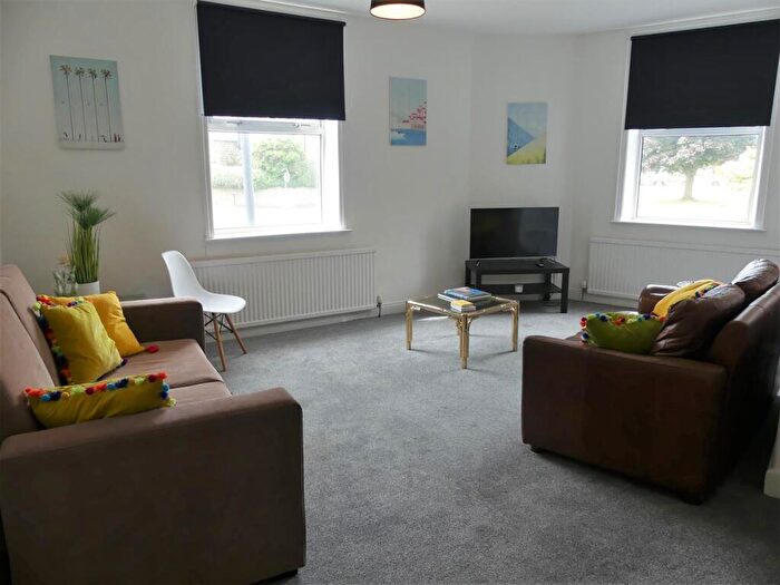 1 Bedroom Flat To Rent In Bridge Lane, Ilkley, LS29