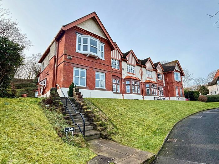 2 Bedroom Flat For Sale In Kingsley Green, Kingsley Road, Frodsham, WA6