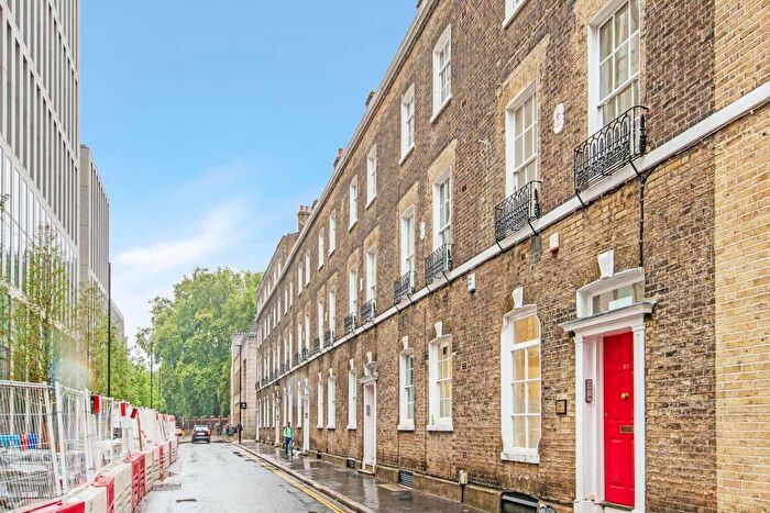 2 Bedroom Flat To Rent In Bunhill Row, London, EC1Y