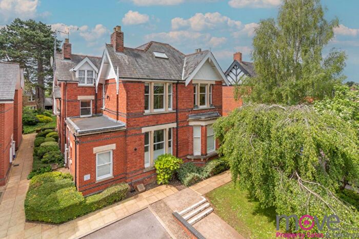 2 Bedroom Apartment For Sale In Eldorado Road, Hazelhurst, GL50