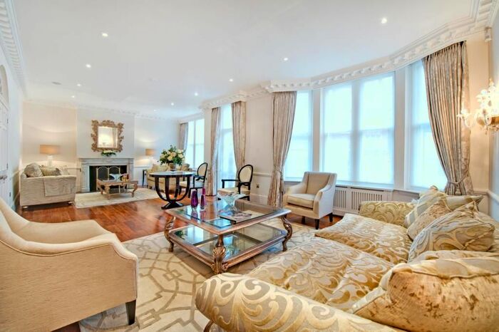 7 Bedroom Terraced House To Rent In Herbert Crescent, Knightsbridge, London, SW1X