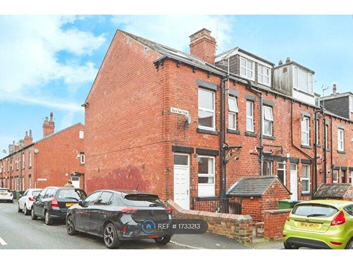 5 Bedroom Terraced House To Rent In Ash View, Headingley, LS6