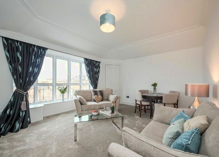 2 Bedroom Flat To Rent In Grosvenor Crescent, Edinburgh, Midlothian, EH12