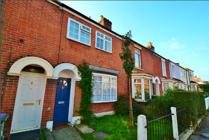 2 Bedroom House To Rent In Avenue Road, Southampton, SO14