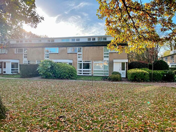 3 Bedroom Terraced House To Rent In Weymede, Byfleet, West Byfleet, KT14