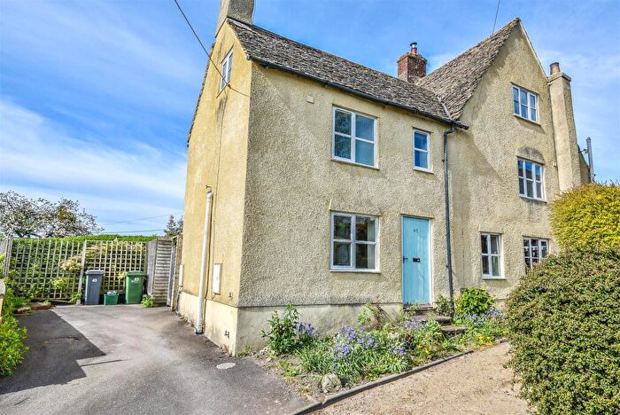3 Bedroom Cottage For Sale In Hopton Road, Cam, GL11