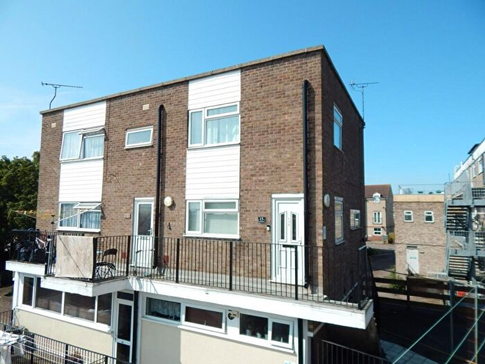 2 Bedroom Duplex To Rent In High Street, Harwich, Essex, CO12