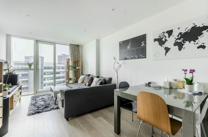 1 Bedroom Flat To Rent In Pinnacle Apartments, Croydon, CR0