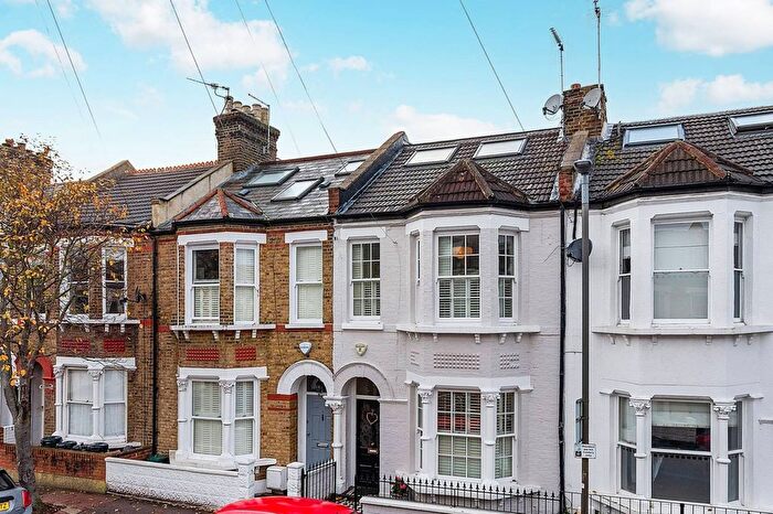 4 Bedroom Property To Rent In Weiss Road, Putney, London, SW15
