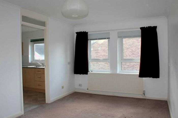 2 Bedroom Retirement Property For Sale In Heathfield Way, Nailsea, BS48