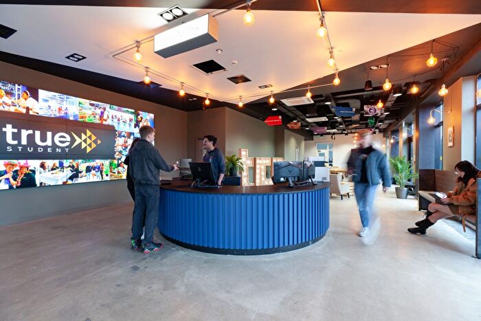 1 Bedroom Flat To Rent In Morfa Road, Swansea, SA1