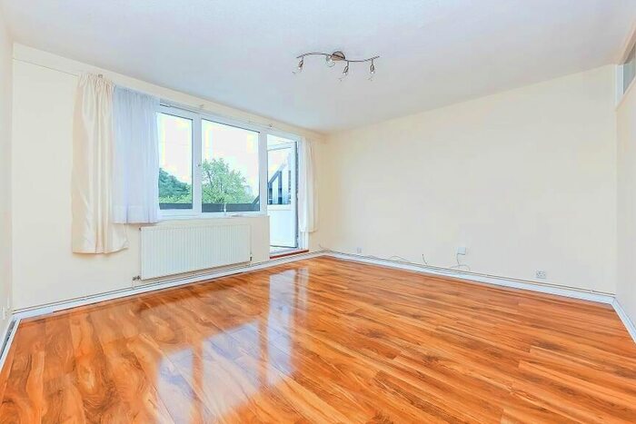 1 Bedroom Flat To Rent In Landor Road, London, SW9
