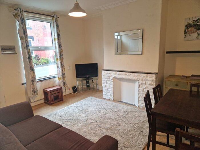 2 Bedroom Terraced House To Rent In Harold Mount, Hyde Park, Leeds, LS6