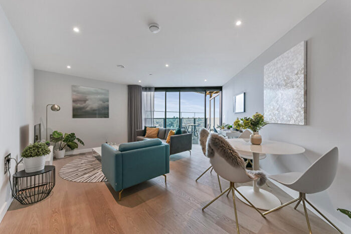 2 Bedroom Apartment To Rent In Uncle Elephant And Castle, Churchyard Row, SE11