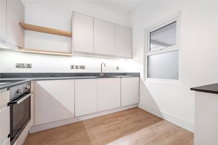 1 Bedroom Apartment To Rent In East Dulwich Road, East Dulwich, London, SE22