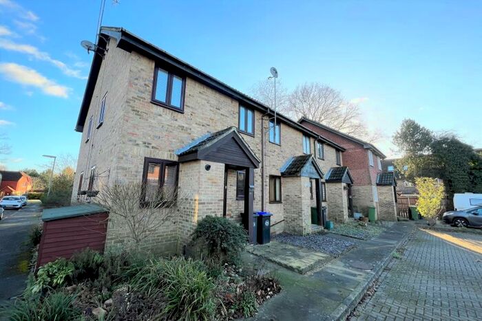 1 Bedroom Terraced House To Rent In West End, GU24