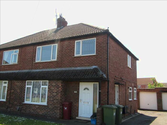 1 Bedroom Flat To Rent In Staindale Road, Scunthorpe, DN16