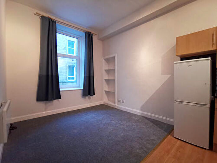 1 Bedroom Flat To Rent In Ramsay Place, Edinburgh, EH15