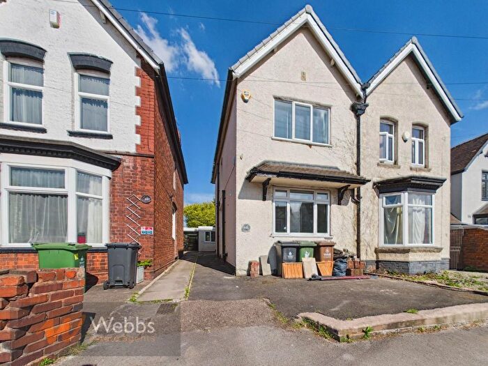 4 Bedroom Property To Rent In Bloxwich Road, Walsall, WS3