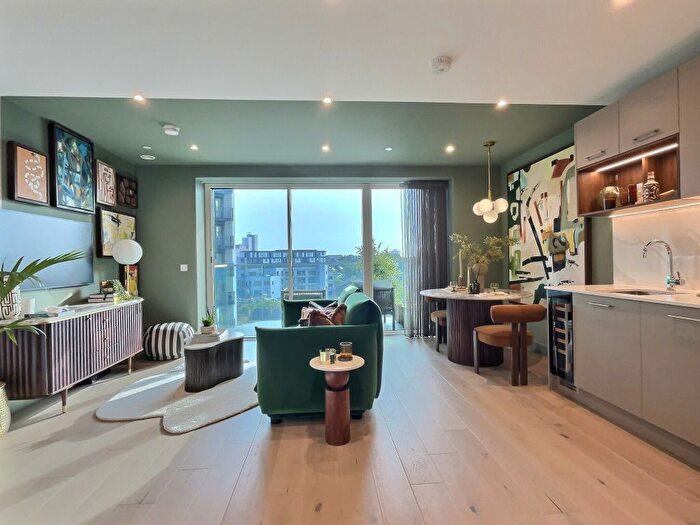 1 Bedroom Flat For Sale In Brigadier Walk, Royal Arsenal, London, SE18