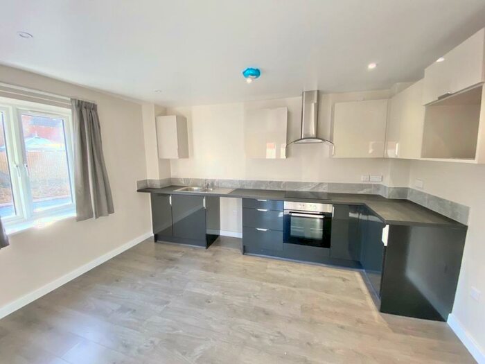 1 Bedroom Apartment To Rent In Danelaw Court, Hinckley, LE10