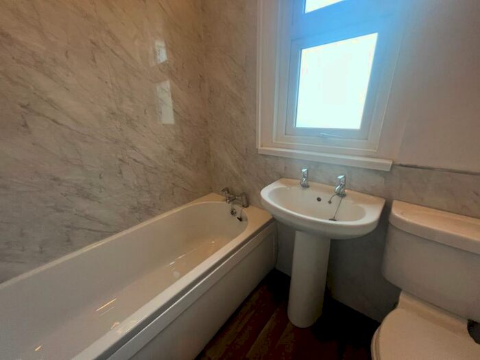 3 Bedroom End Of Terrace House To Rent In Susans Road, Eastbourne, BN21