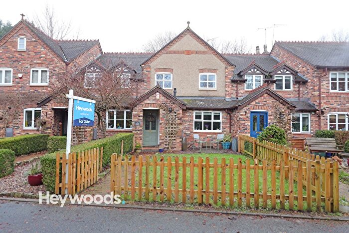 2 Bedroom Town House For Sale In River Lea Mews, Madeley, Crewe, Cheshire, CW3