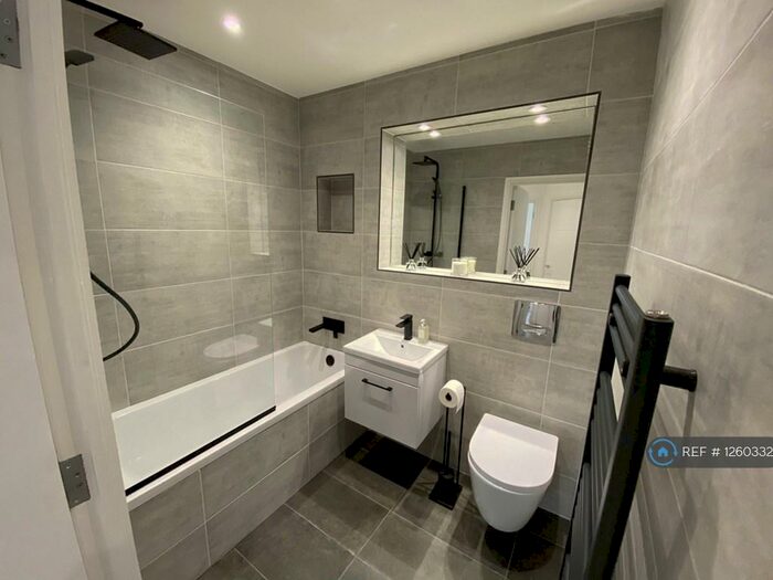 1 Bedroom Flat To Rent In Long Acre House, London, SE28