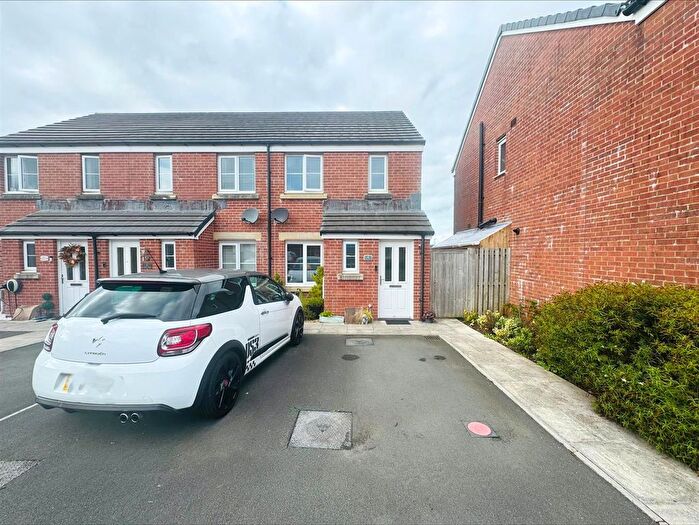 2 Bedroom End Terrace House For Sale In Clos Y Nant, Carway, Kidwelly, SA17