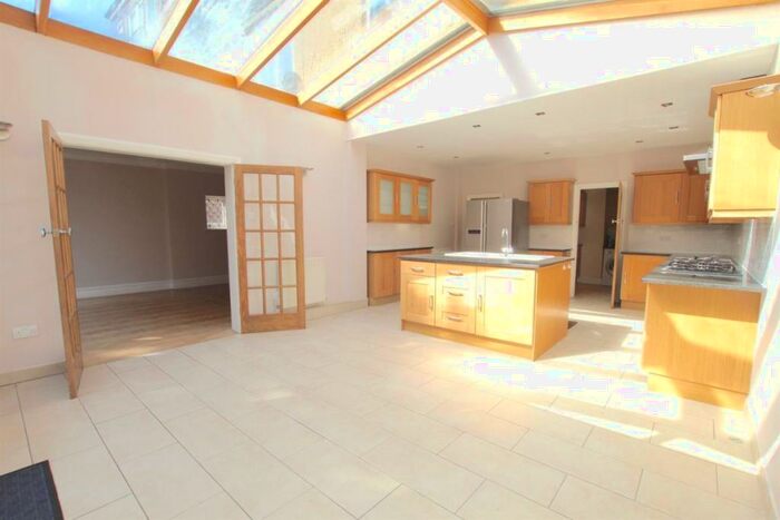 5 Bedroom Detached House To Rent In Ringwood Avenue, London, N2