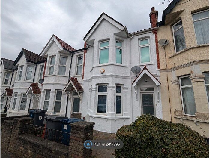 4 Bedroom Terraced House To Rent In Montagu Road, London, NW4