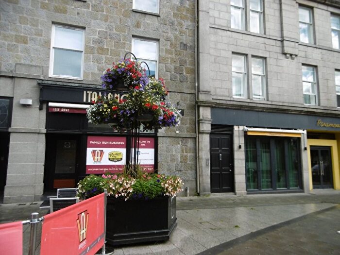 1 Bedroom Flat To Rent In Bon Accord Street, City Centre, Aberdeen, AB11