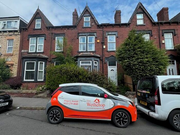 5 Bedroom Terraced House To Rent In Brentwood Terrace, Leeds, West Yorkshire, LS12