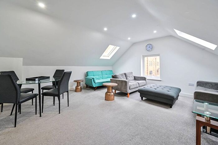 1 Bedroom Flat To Rent In Middleton Drive, Rotherhithe, London, SE16