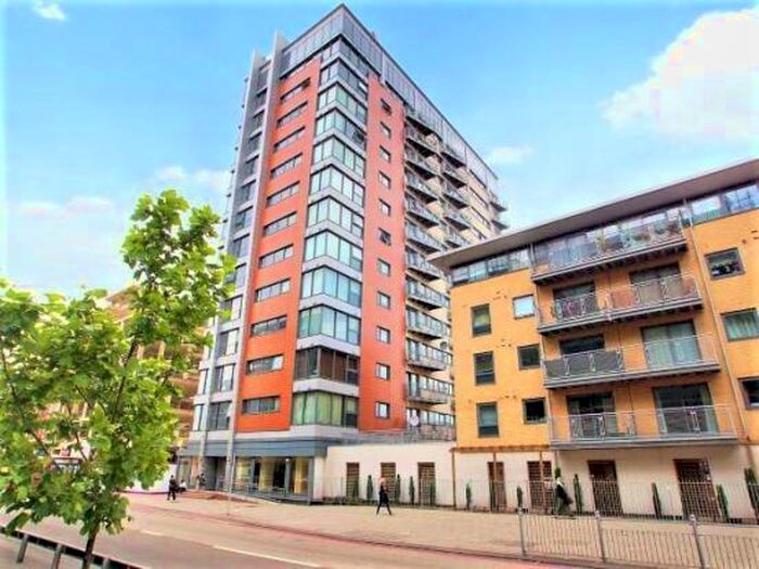 2 Bedroom Apartment To Rent In City Gate House, Eastern Avenue, Gants Hill, Essex, IG2