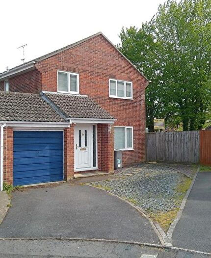 4 Bedroom Link Detached House For Sale In Bucklers Way, Bournemouth, BH8