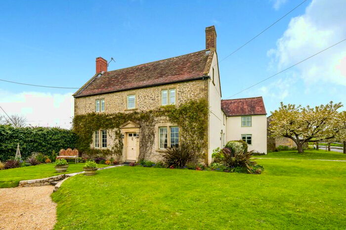 5 Bedroom Character Property For Sale In Broad Street, Stoney Stratton, Somerset, BA4