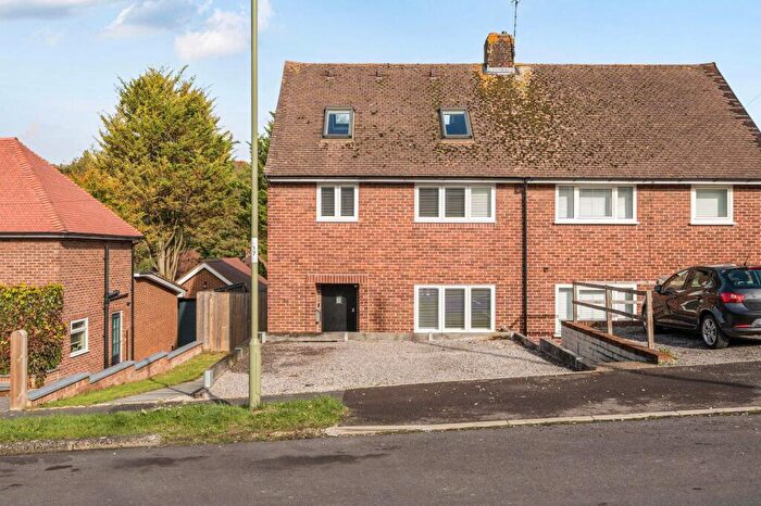 4 Bedroom Semi Detached House For Sale In Fivefields Road, Winchester, SO23