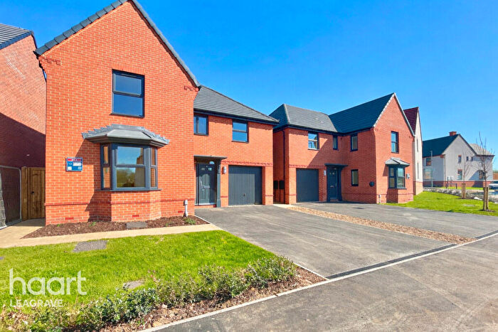 4 Bedroom Detached House For Sale In Briggington Way, Leighton Buzzard, LU7