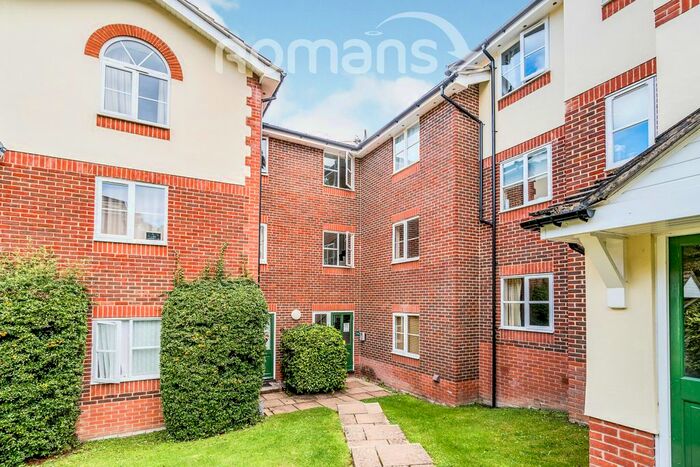 1 Bedroom Flat To Rent In Alexandra Park, Queen Alexandra Road, High Wycombe HP11