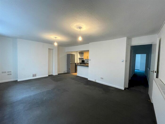 2 Bedroom Flat For Sale In Devonshire Place, Brighton, BN2