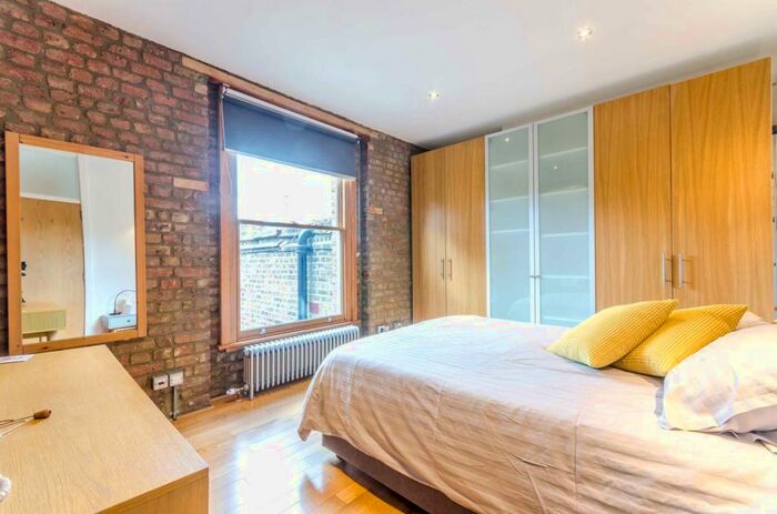 2 Bedroom Flat To Rent In Green Lanes, Manor House, London, N4