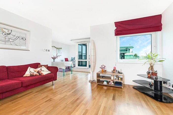2 Bedroom Flat For Sale In Warren House, Beckford Close, London, W14